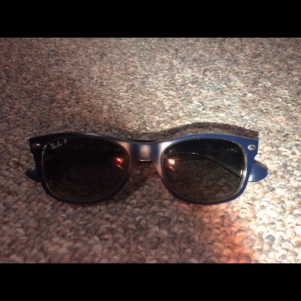 Authentic Ray Ban Polarized Glasses Unisex - Picture 2 of 3